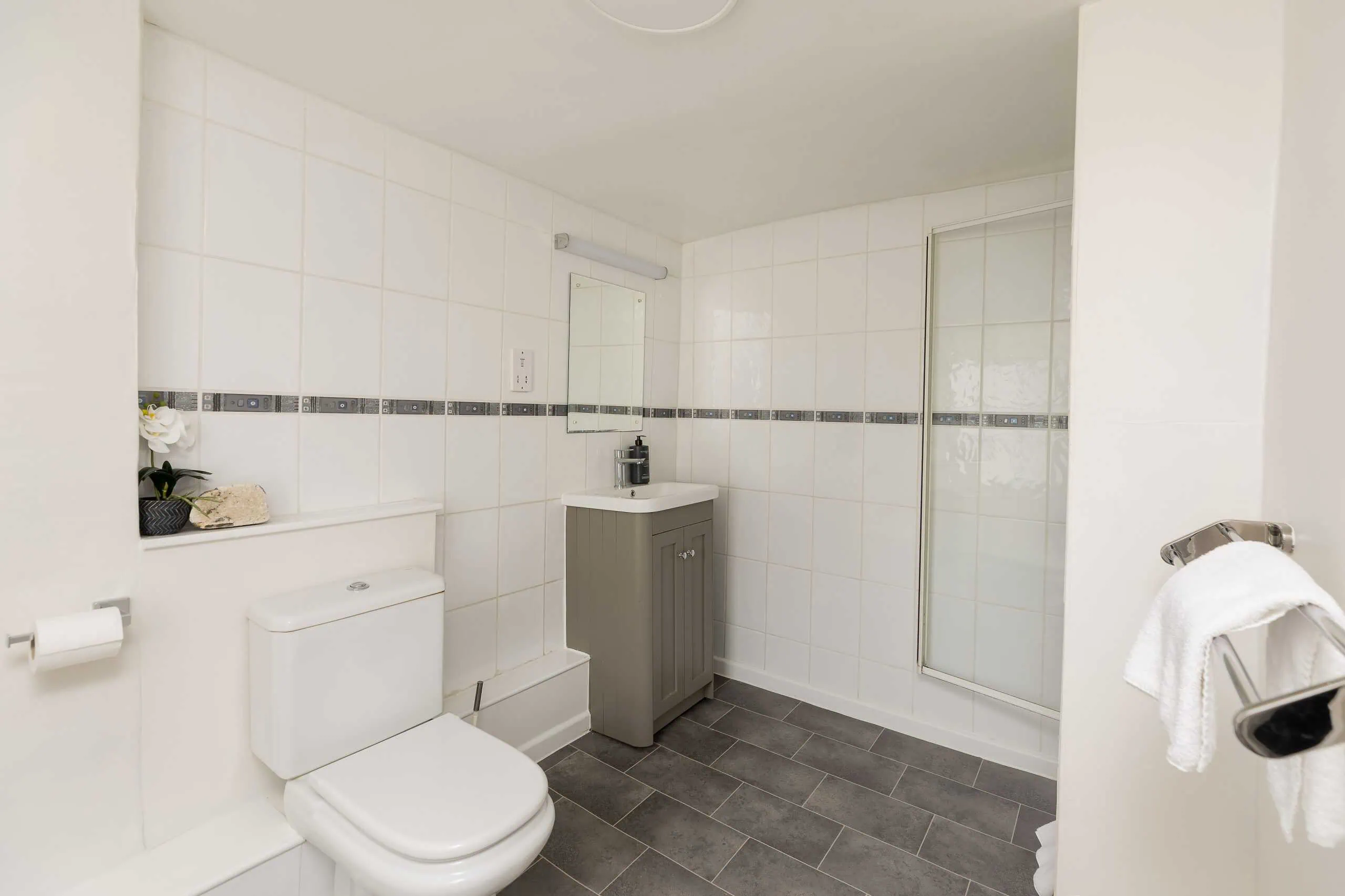 ensuite gold1 scaled 1
